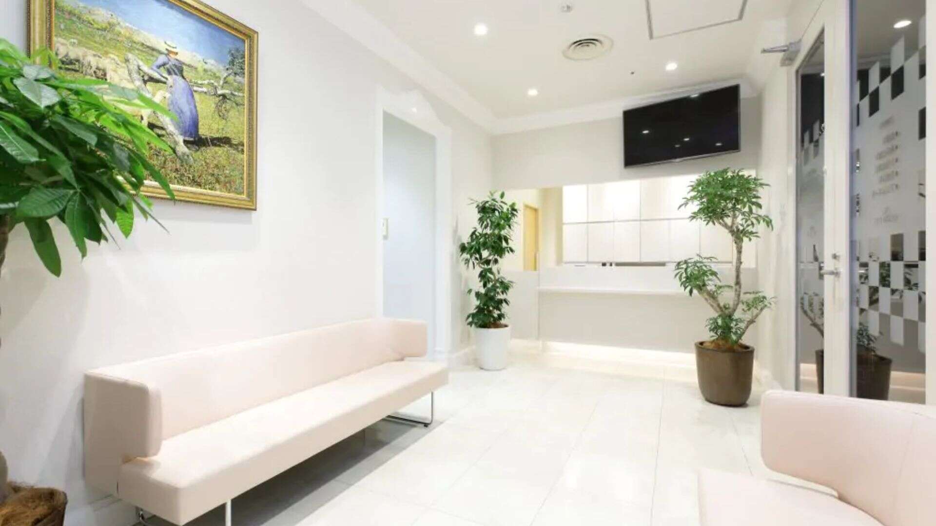 飯田橋駅前さくら坂クリニック